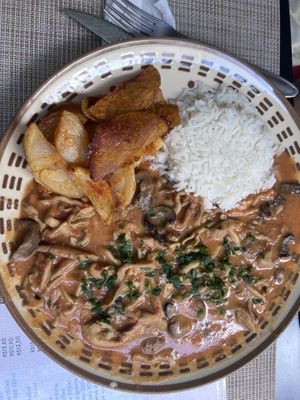 Estrogonofe de cogumelos   at Espaço VHMOR in Sao Paulo