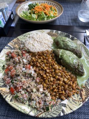 Big Menu del dia for 29 R$ with salad  at Espaço VHMOR in Sao Paulo