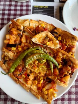 Very delicious vegan pida. at Zümrüt Pide Salonu in Kusadasi