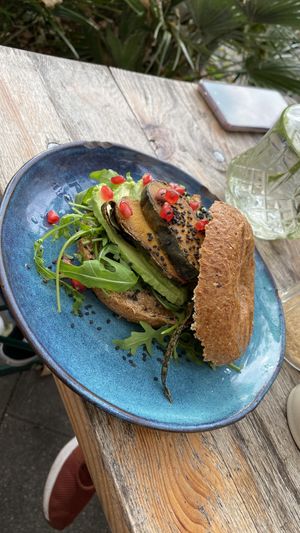 Vegan „salmon“ Bagel. Okay but nothing special at Lina's Coffee in Dusseldorf