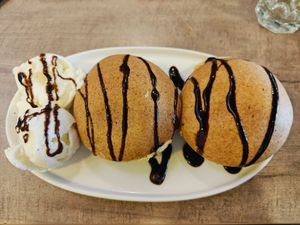 Coconut cinnamon pancake with vanilla ice cream at Melior 舒食馆 in Langkawi