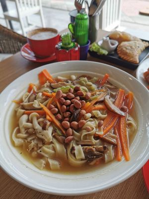 Bitter melon mushroom bowl at Melior 舒食馆 in Langkawi