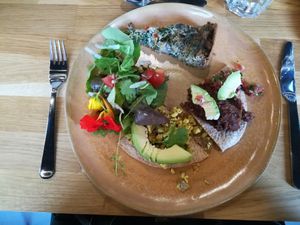 Quiche, salad and tacos as main dish at Kurkuma in Hamburg
