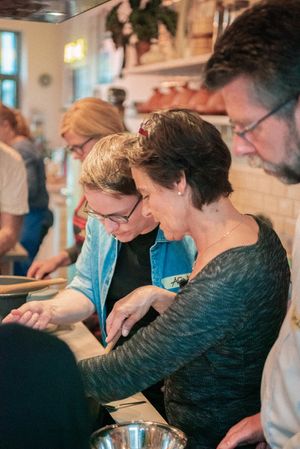 Gemeinsames Kochen in der Kochschule at Kurkuma in Hamburg