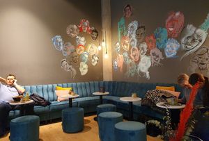 Seating at Mad About Juice - Dammtorstr in Hamburg