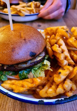 Mr. T burger and waffle fries 🌱👍 at Otto's Burger - Schanze in Hamburg