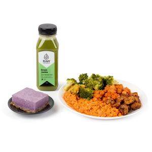 1 Day Vegan Meal
Check out our full vegan meal plan at raw-me.com at Raw ME in Doha