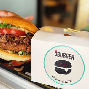  at Hativonit J17 in Tel Aviv