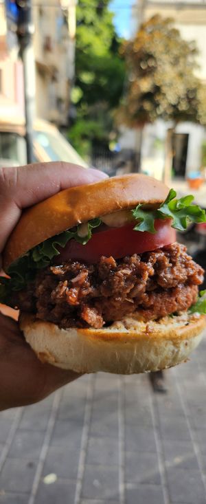  at Hativonit J17 in Tel Aviv