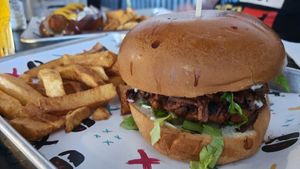  at Hativonit J17 in Tel Aviv