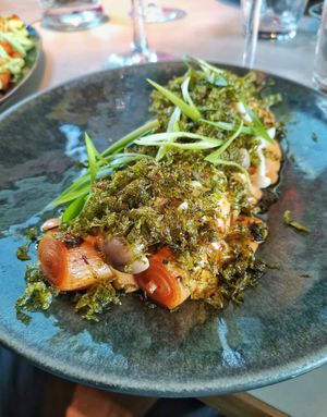 Grilled leeks, kimchi aioli, mushrooms, dried cabbage (vegan, gluten free 10.5€) at Ülo in Tallinn