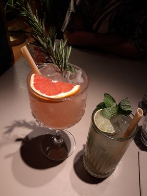 Lavender-red grapefruit mocktail and virgin mojito at Ülo in Tallinn