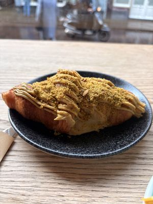 Vegan pistache croissant   at Anne&Max in Zwolle