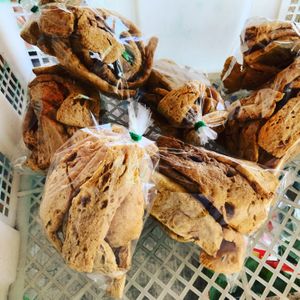 Vegan ‘pork skin’  at Satanatam Hongcherng in Nan