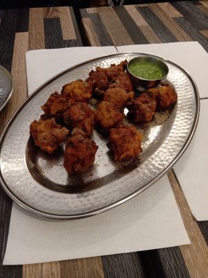 Bhajis at Aahaar Indian Cuisine in Antwerpen