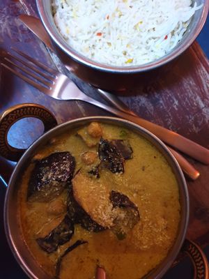 Curry with eggplant and chickpeas at Ashok's in Jurbise