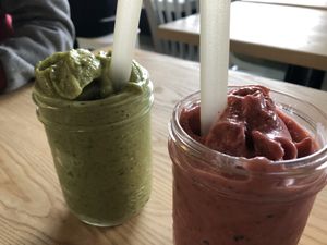 Smoothies were ok at Kind Cafe in Vancouver