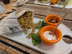 Kebab vegano , tiras de soja y trigo , también tiene verduras debajo de la "carne" at Flow Food in Gijon