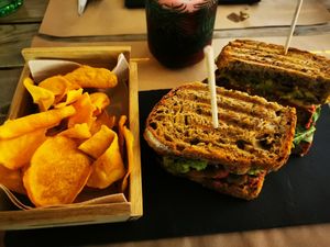  at Avocado in Obidos