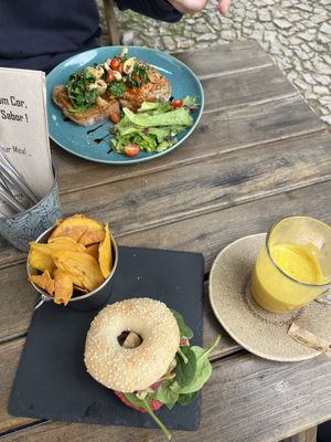   at Avocado in Obidos