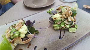  at Avocado in Obidos