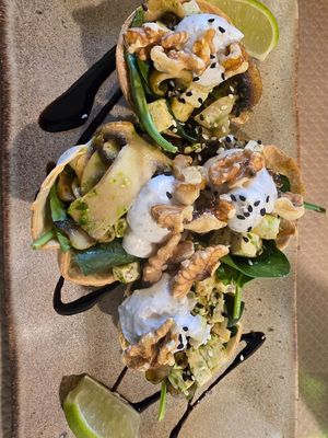Tofu tacos with pesto sauce at Avocado in Obidos