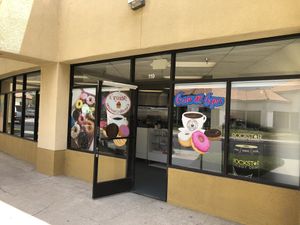 Store Front at Missy's Cupcakes in Ventura