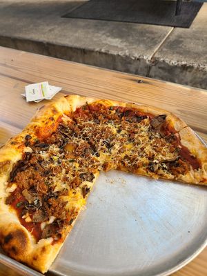 Sausage Myshroom Pizza.  It was so delicious at Craft Roots  in Morgan Hill