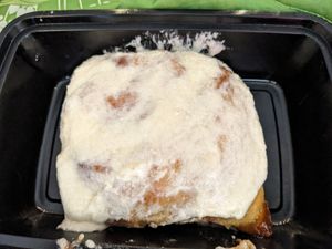 Cinnamon roll at SweetArt in St Louis