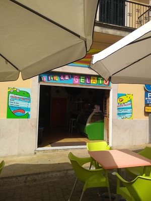 Shop window at La Isla del Gelato in Mallorca