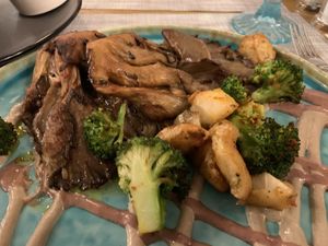 Oyster mushroom steak at Fenkhel Fennel in Kyiv