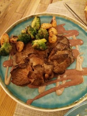 Oyster mushroom steak at Fenkhel Fennel in Kyiv