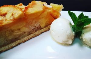 Deep vegan apple pie with vanilla ice cream at Kingfisher in East London