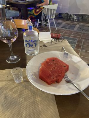 Raki, gemaakt op dit eiland at Let's Vegan in Crete