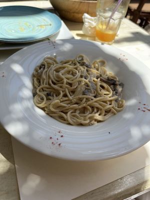 Pasta carbonara   at Let's Vegan in Crete