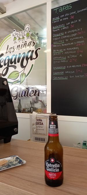Vegan & gluten free tapas at Las Niñas Veganas in Cadiz