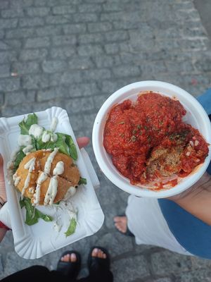  at Las Niñas Veganas in Cadiz