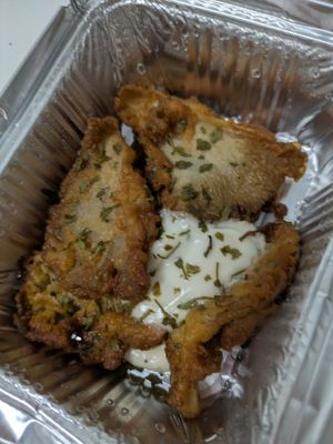 Fried mushrooms at Las Niñas Veganas in Cadiz