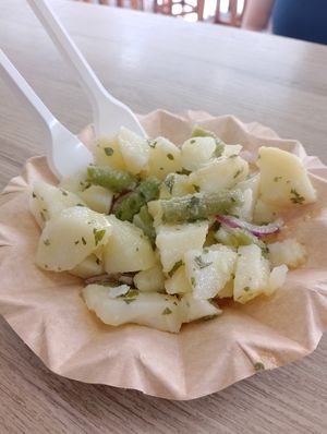 Papitas aliñás at Las Niñas Veganas in Cadiz
