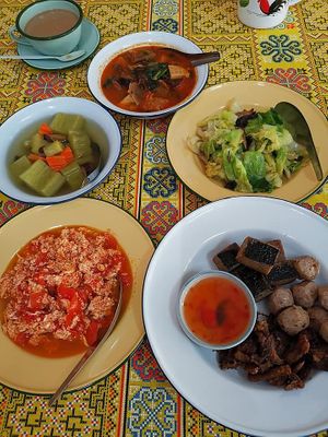 😋 at Vegen Vegetarian Vegetable in Chiang Mai