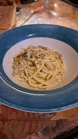 Spaghetti carbonara veg at Munz Munz in Monopoli