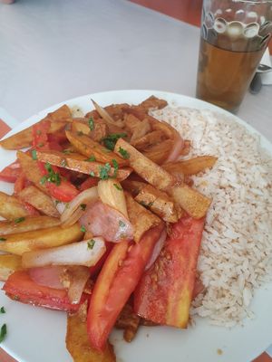 lomo saltado vegano (con tofu) at Eden  in Ica