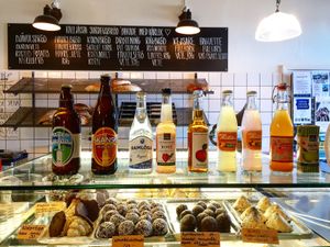 Freshly baked bread, drinks and cakes at Byvägen in Simrishamn