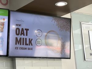 Oat milk base   at Creamistry in Irving