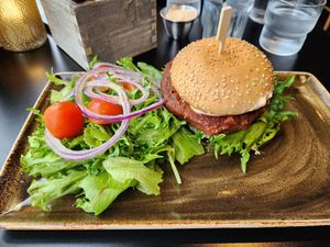 Beyond Burger with side salad at Vagal Burger and Gin in Sogndal