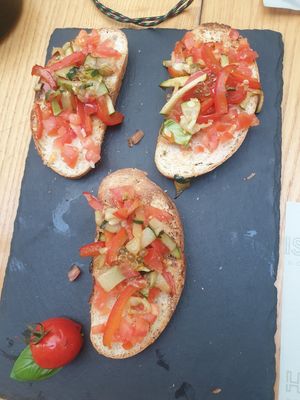 Vegan Bruschetta at Hedonist in Zadar