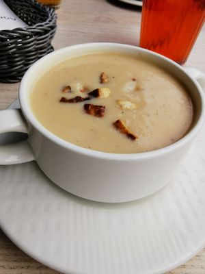 A vegetable soup with smoked tofu at Pierogarnia Mandu Centrum in Gdansk
