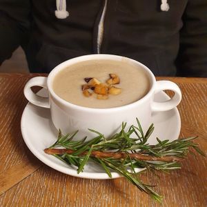 Vegan vegetable soup with tofu at Pierogarnia Mandu Centrum in Gdansk