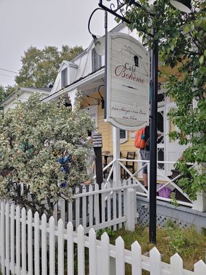 Entrée du restaurant at Bohème in Tadoussac