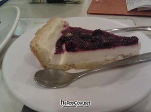 raspberry cheese cake at Loving Hut - Heping Branch in Taipei
